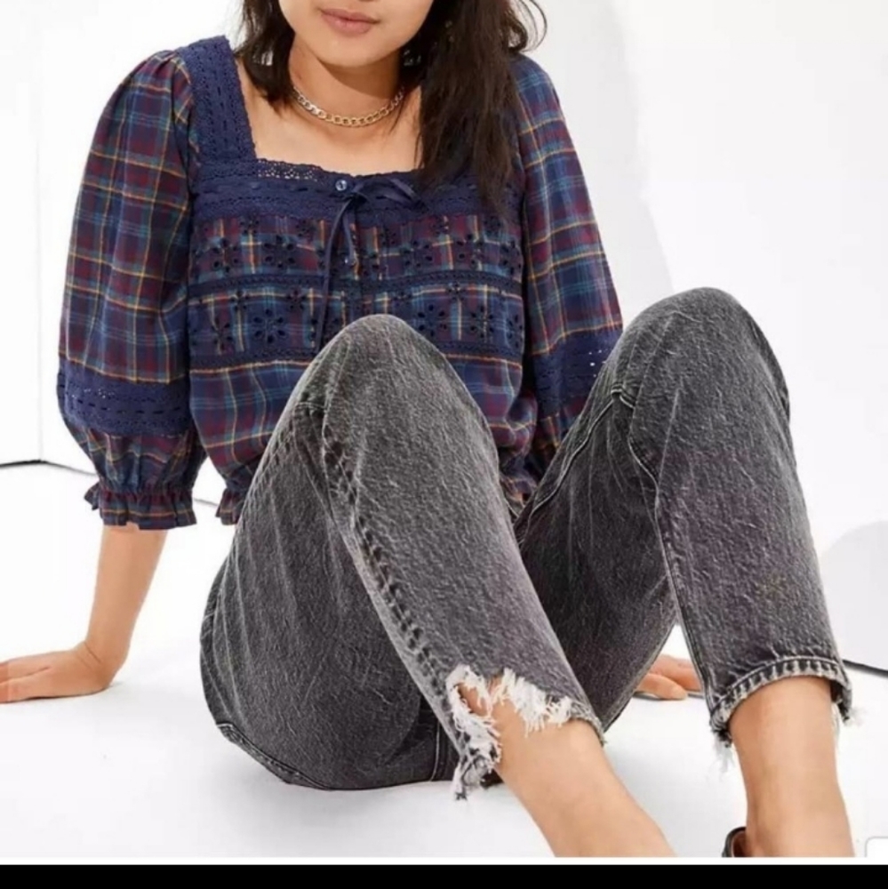 American Eagle Blue Plaid Crop Boho Eyelet Prairie Button lace Ballon sleeve Top